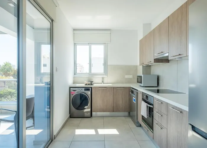 Solaar Faneromeni Λάρνακα